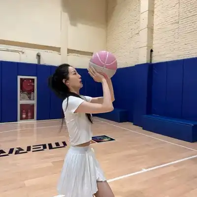 曹达芳
